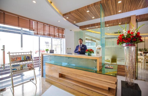 Sector 14 Hotel | Rosewood Apartment Hotel, Gurgaon