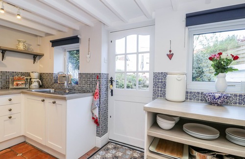 Hunmanby Cottage | ROSIE COTTAGE, pet friendly, character holiday cottage in Hunmanby