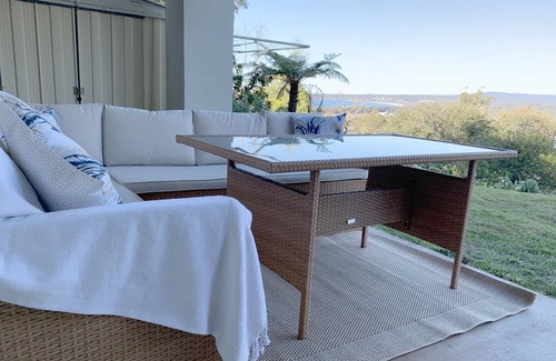 Merimbula House | Rosie's Seaview- 4 bedroom home with lake to ocean views- 5+ nights