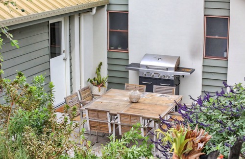 Merimbula House | Rosie's Seaview- 4 bedroom home with lake to ocean views- 5+ nights