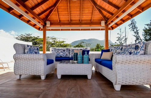 El Pueblito Apartment | Rosil Place, Apt #4 with Balcony by the Beach