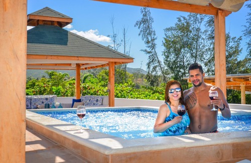 El Pueblito Apartment | Rosil Place, Exotic Beach Apt #1 with Full Kitchen