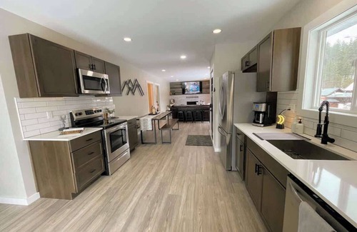 Roslyn House | Roslyn Retreat w/RV Parking, MTB, Walk Downtown