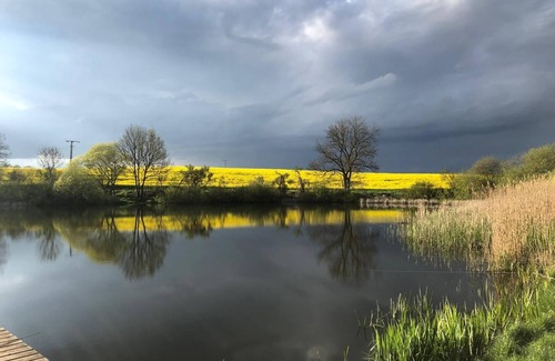 Swinemuende Apartment | Rostock-Laage Super nice apartment right on the lake!