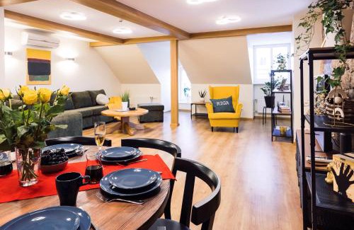 Old Town Apartment | Rothko apartment/8 guests/4bedrooms/Riga Old Town