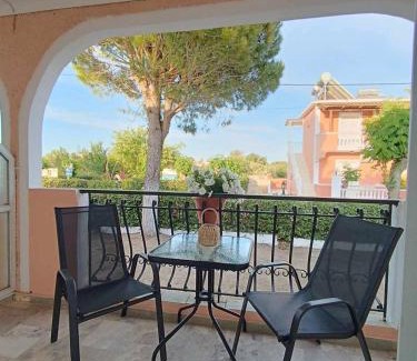 Porto Koukla Hotel | Roussa's Apartments
