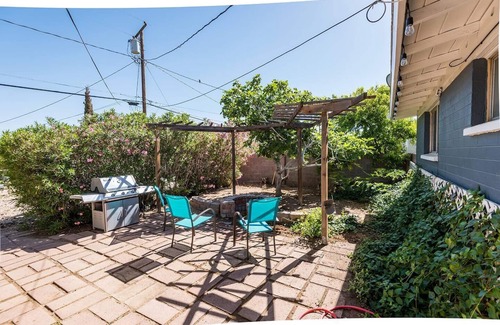 Kingman House | Route 66 Hope Ranch House