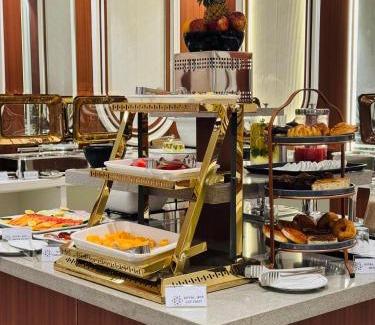 Bengaluru Hotel | ROYAL ACE BOUTIQUE HOTEL - Bhartiya City