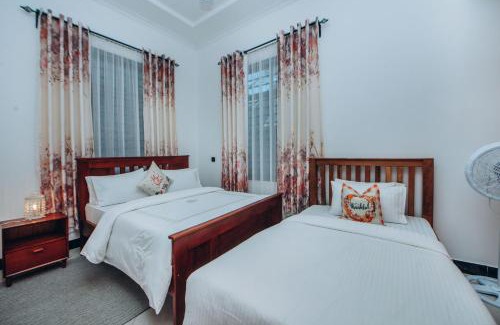 Moshi House | Royal Homestay