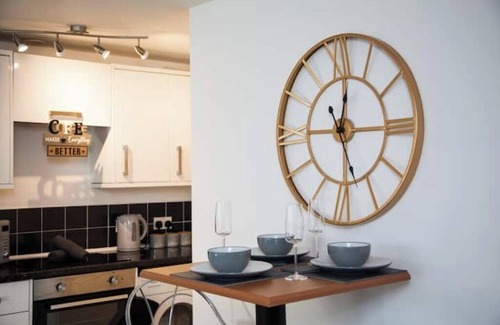 Liverpool Apartment | Royal hospital | NHS | Contractor | Penthouse