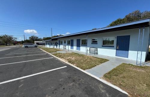 Eustis Hotel | Royal Inn