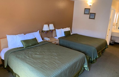 Watsonville Hotel | Royal Inn Watsonville