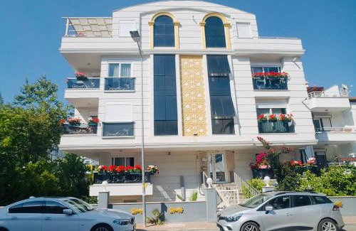 Konyaalti Apartment | Royal Loft Suit