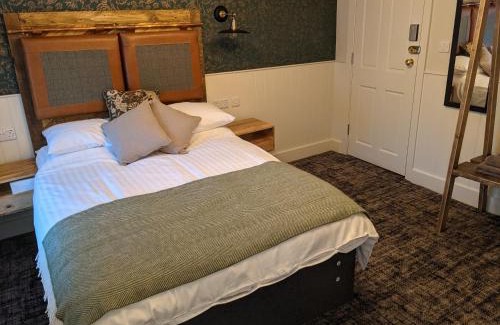 Temple Ewell Hotel | Royal Oak