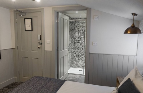 Temple Ewell Hotel | Royal Oak