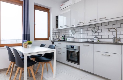 Wilanow Apartment | Royal Palace Elegant Apartment