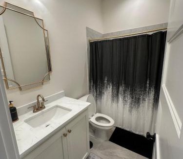 Oxford House | Royal Pearl