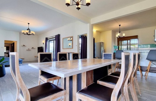 Pereybere House | Royal Residence A3 - Gated Semi Detached Spacious Residence in Pereybere