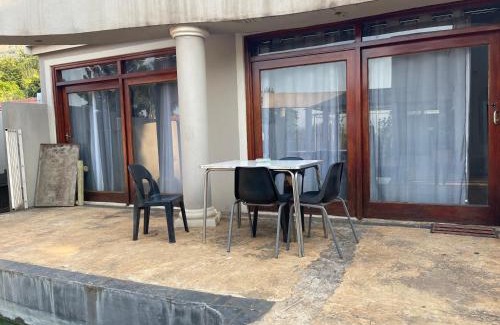 Schoemansville Apartment | Royal View Cottage