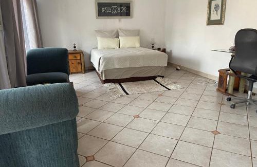 Schoemansville Apartment | Royal View Cottage