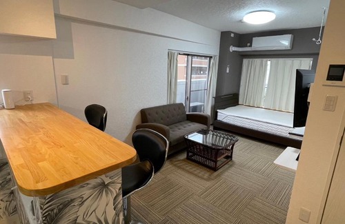 Yokosuka Apartment | ROYAL YONEGAHAMA l米が浜通