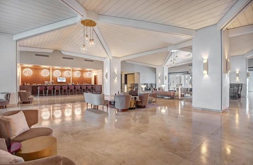 Falmouth Resort | Royalton Blue Waters Montego Bay An Autograph Collection Resort