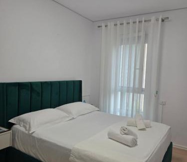 Ishem Apartment | Rozana's sweet home, San Pietro, Gjiri i Lalzit