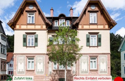 Baiersbronn Apartment | Ruhestein Quartier - Charaktervolle 113qm Wohnung perfekt für Gruppen&Familien, ideale Lage, nahe Bhf und Iven, bestens geeignet für entspannte als auch aktive Aufenthalte in malerischer Umgebung