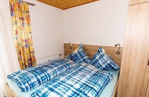 Stadlern Apartment | Ruhig gelegene FeWo (80qm) mit Balkon für bis zu 4 Personen