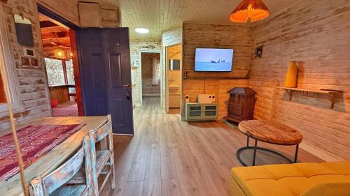 Manot Cabin | Ruimyz cabbin