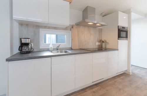 Wemeldinge House | Ruisweg 101 by Interhome