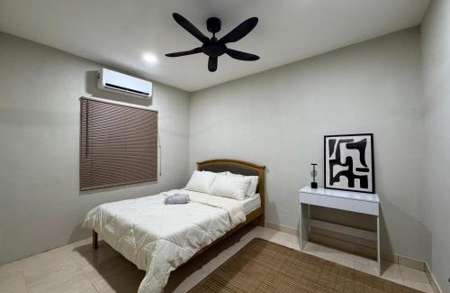 Jasin House | Runa Homestay Jasin - Cozy 3BR with AC & Netflix