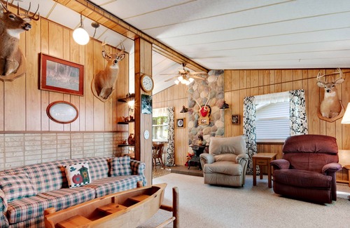 Arkdale House | Rural, dog-friendly retreat w/convenient deck w/dining area, firepit, large yard