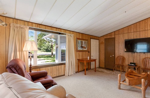 Arkdale House | Rural, dog-friendly retreat w/convenient deck w/dining area, firepit, large yard