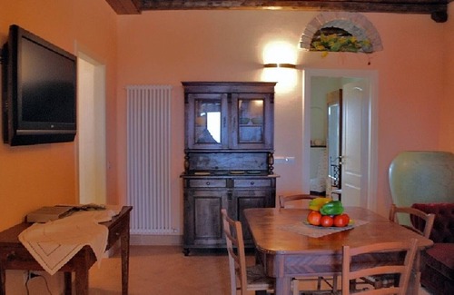 San Savino Apartment | Rural holiday apts & pool close to the Adriatic Coast in Le Marche