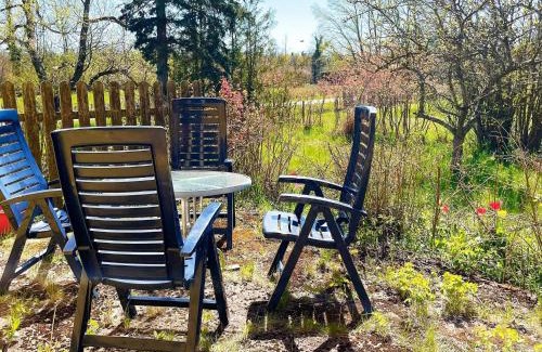 Storlinge House | Rural House with Garden Near Borgholm