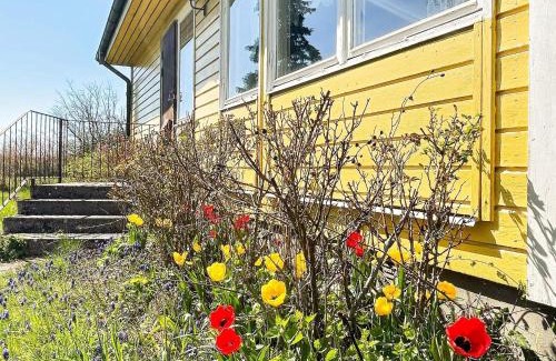 Storlinge House | Rural House with Garden Near Borgholm