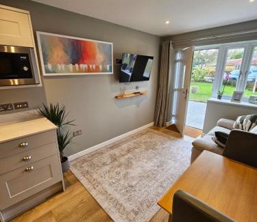 Woodbridge Apartment | Russet Suite - The Apple Barn