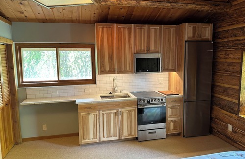 Moose Wilson Road House | Rustic 1-Bedroom Cabin near Teton Village