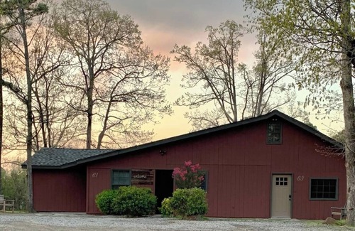 Paris Cabin | Rustic Cabin #63 on Mount Magazine
