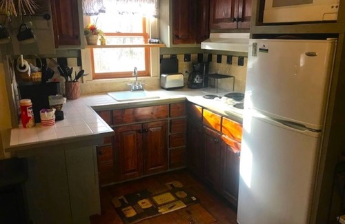 Cleveland Cabin | Rustic Cabin minutes From Table Rock State Park