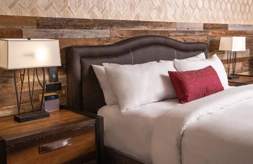 Enterprise Hotel | Rustic Charm Meets Vegas Luxury - Boutique Rooms & Casino