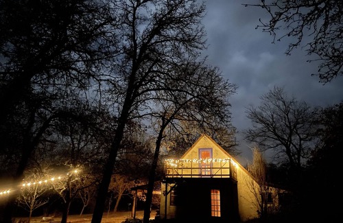 Noble Cottage | Rustic & Cozy Home with Workspace on 9 acres of Forest