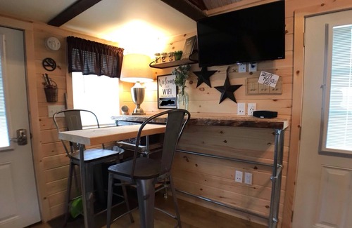 Peach Glen Cabin | Rustic Primitive Tiny House Cabin