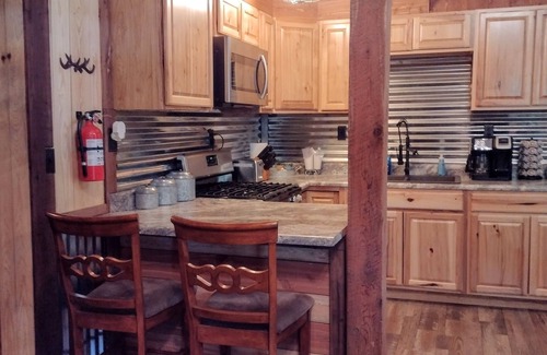 Annapolis Cabin | Rustic River Cabin Getaway