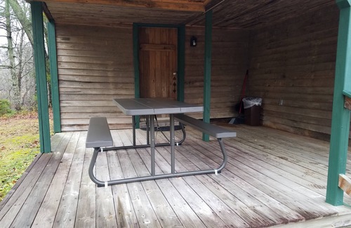 Cleveland Cabin | Rustic Tiny Cabin