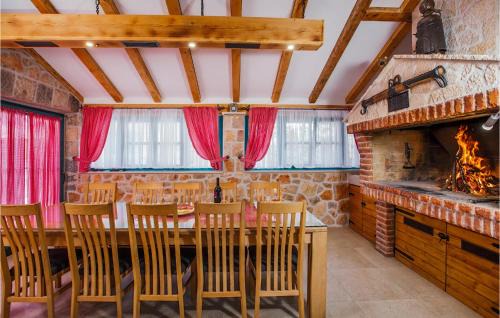 Prolozac House | Rustic Villa Imota