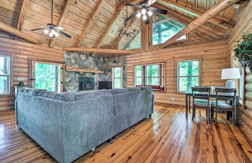 Woodville Cabin | Rustic Woodville Getaway with Pool & Guest House