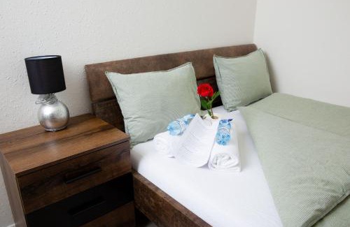 St. Gallen House | RUSTICO INN - SIMPLE ROOMS - OLMA Messen & Autobahn 1 Min, HSG 6 Min, Spital 7min, günstige Parkplätze