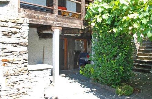 Maggia House | Rustico Pult
